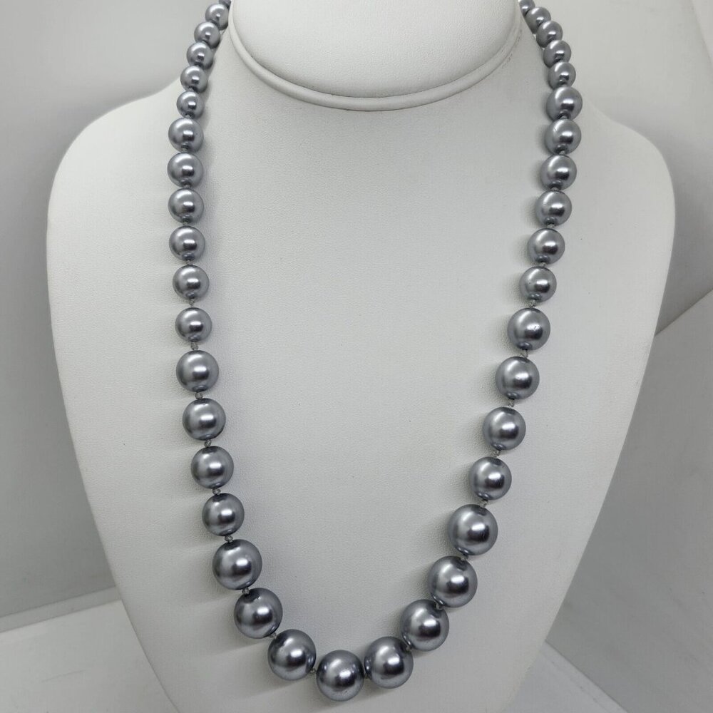 Coldwater Creek Graduated Silver Blue Glass Pearl Necklace